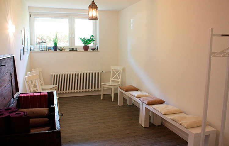 Garderobe - yogaraum unterhaching
